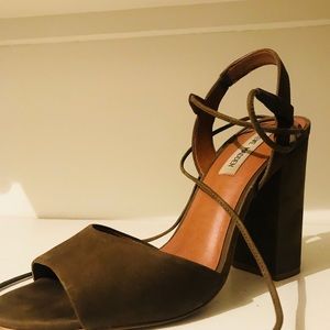 Olive green heels Steve Madden